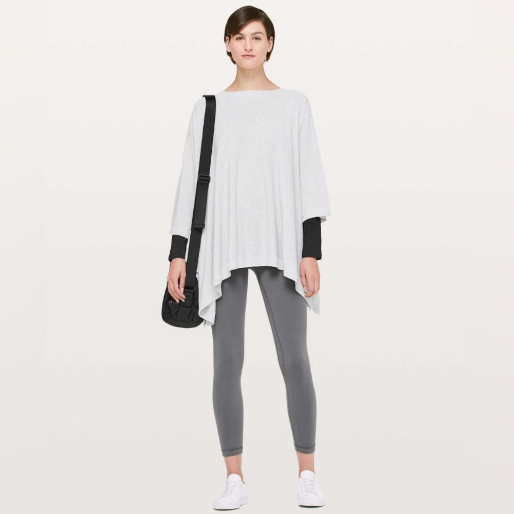 Lululemon Women’s Divinity Scarf OS Gray Shawl Poncho Wrap